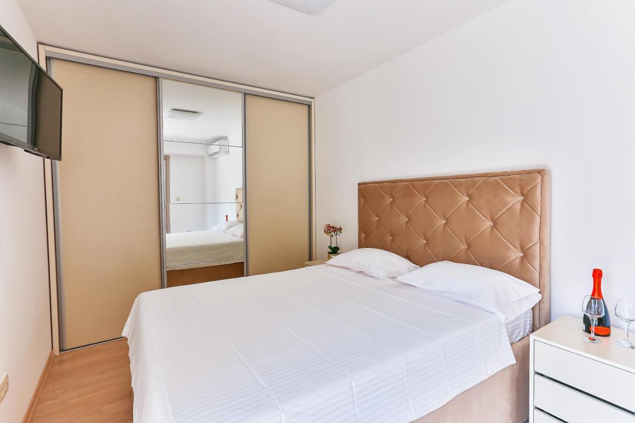 Montesun Fontana Apartments Budva Buitenkant foto