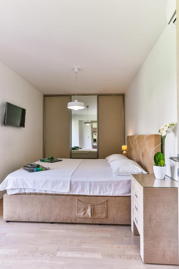 Montesun Fontana Apartments Budva Buitenkant foto