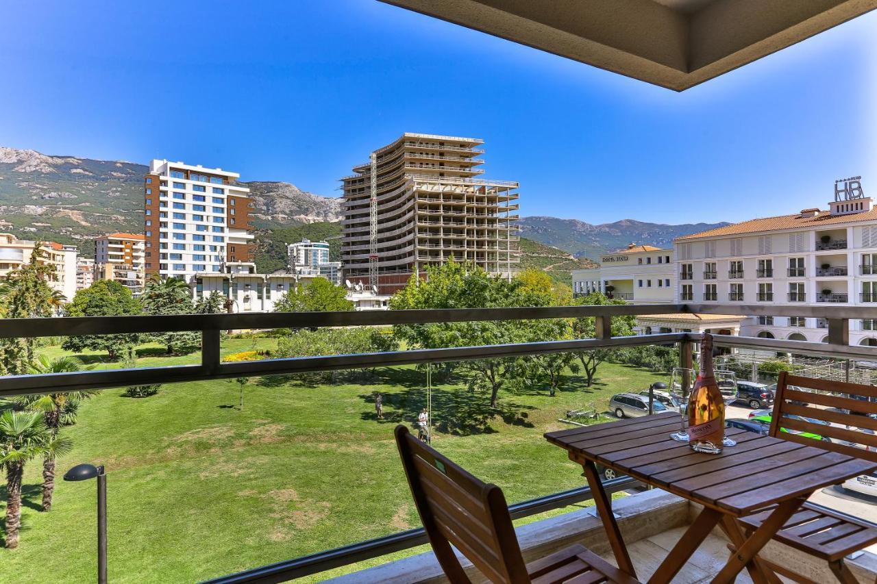 Montesun Fontana Apartments Budva Buitenkant foto