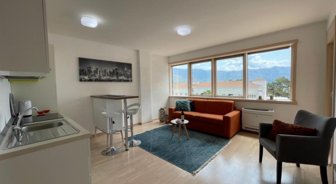 Montesun Fontana Apartments Budva Buitenkant foto